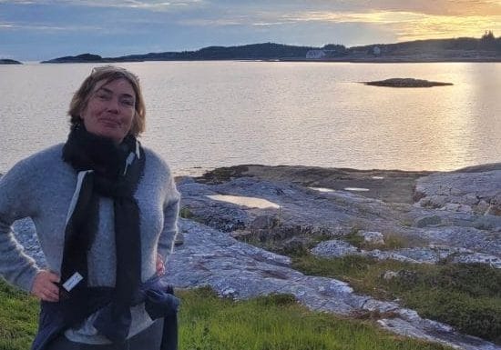 Norge i autocamper - Overnatning tæt ved Koppervikbukta på Averøy